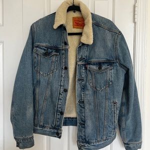 Levi Strauss Jean jacket with Sherpa lining